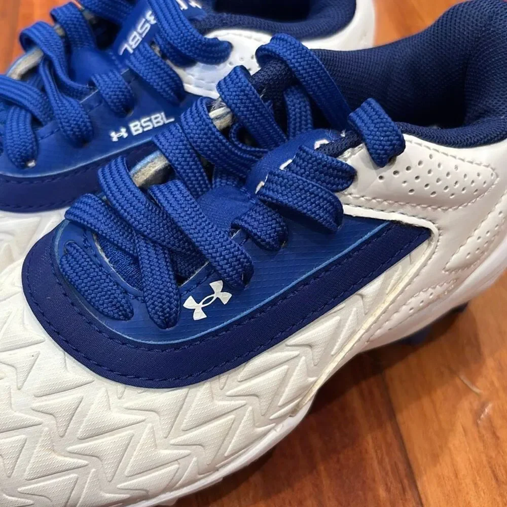 Under Armour BSBL Kids Baseball Cleats – Size 9K – White/Blue